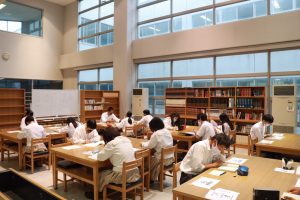 【翔凜中学校・高等学校】放課後の自習スペース開放！