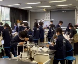 【翔凜中学校・高等学校】授業参観・学級懇談会が行われました