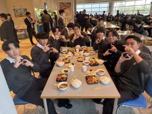 ”クリスマスドリームフェア”で全生徒が大満足”！